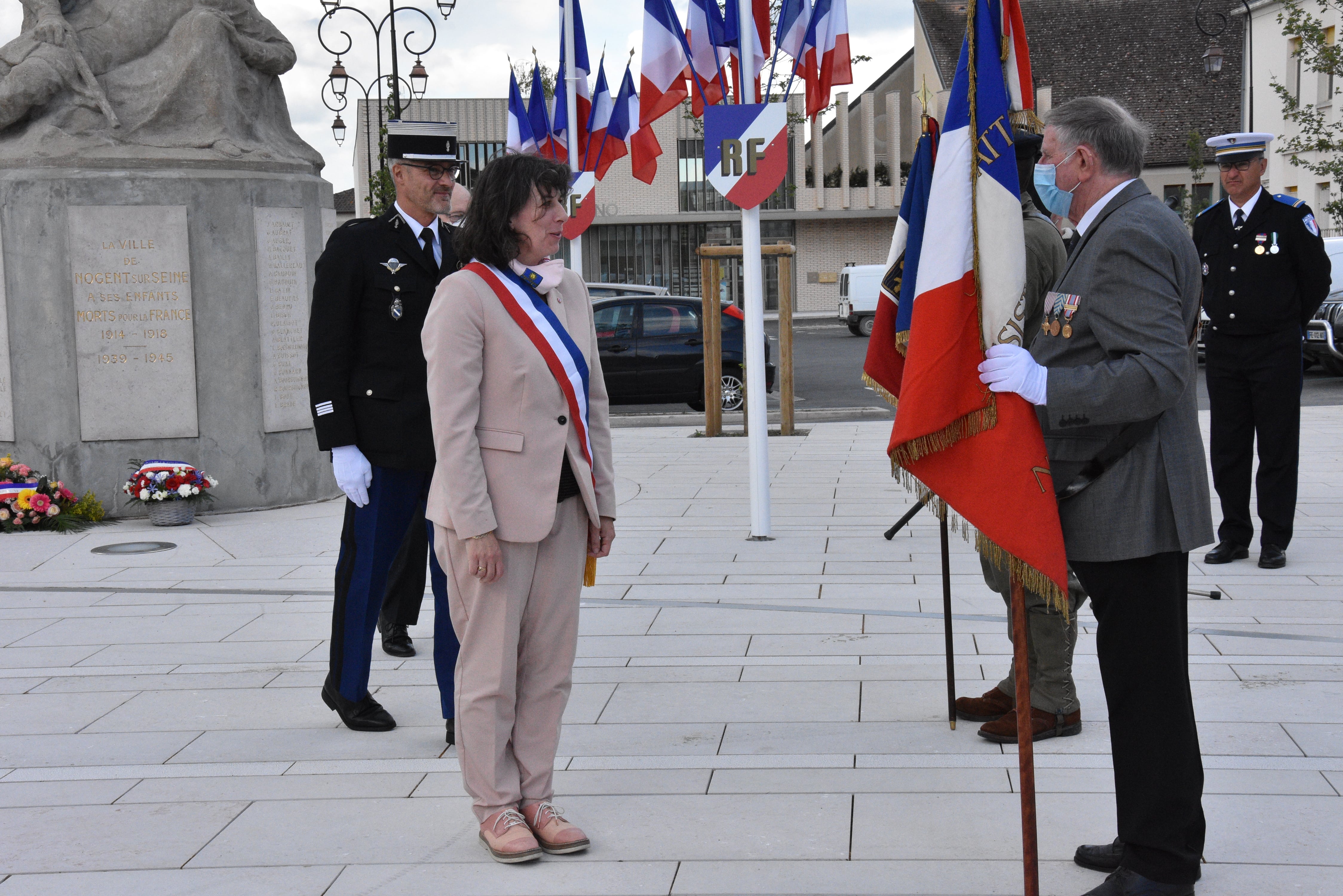 Juin C R Monie De L Appel Du Juin Ville De Nogent